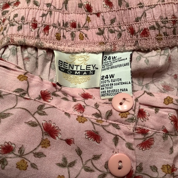 Plus size 24W casual; flowy button down skirt with elasticized waistband - Picture 3 of 10